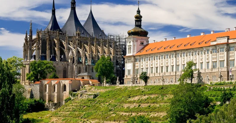 Kutná Hora with Hotel Pickup and Entry Fees